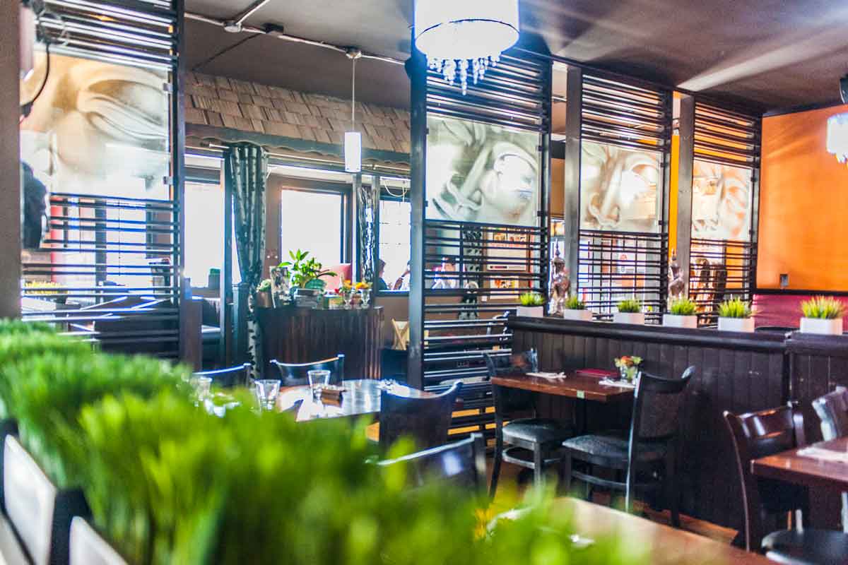 Ban Chok Dee Langley interior